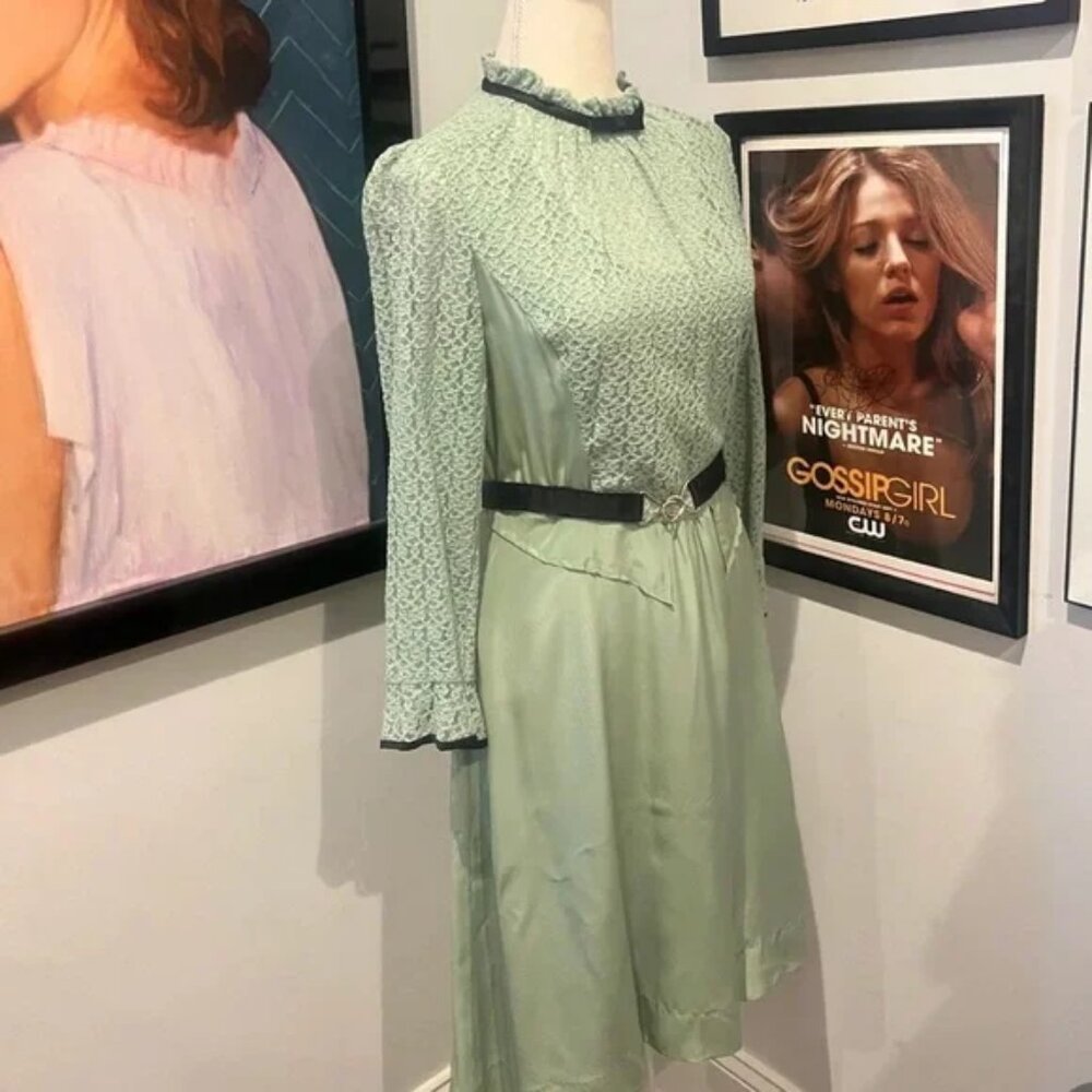 Blair Waldorf’s NEW Marc by Marc Jacobs “Mia” Green Lace Dress 6